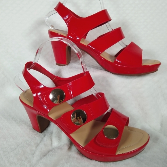 NWOT Red Strappy Platform Sandals with Gold Accents by Patrizia Sz 39 - Picture 3 of 9